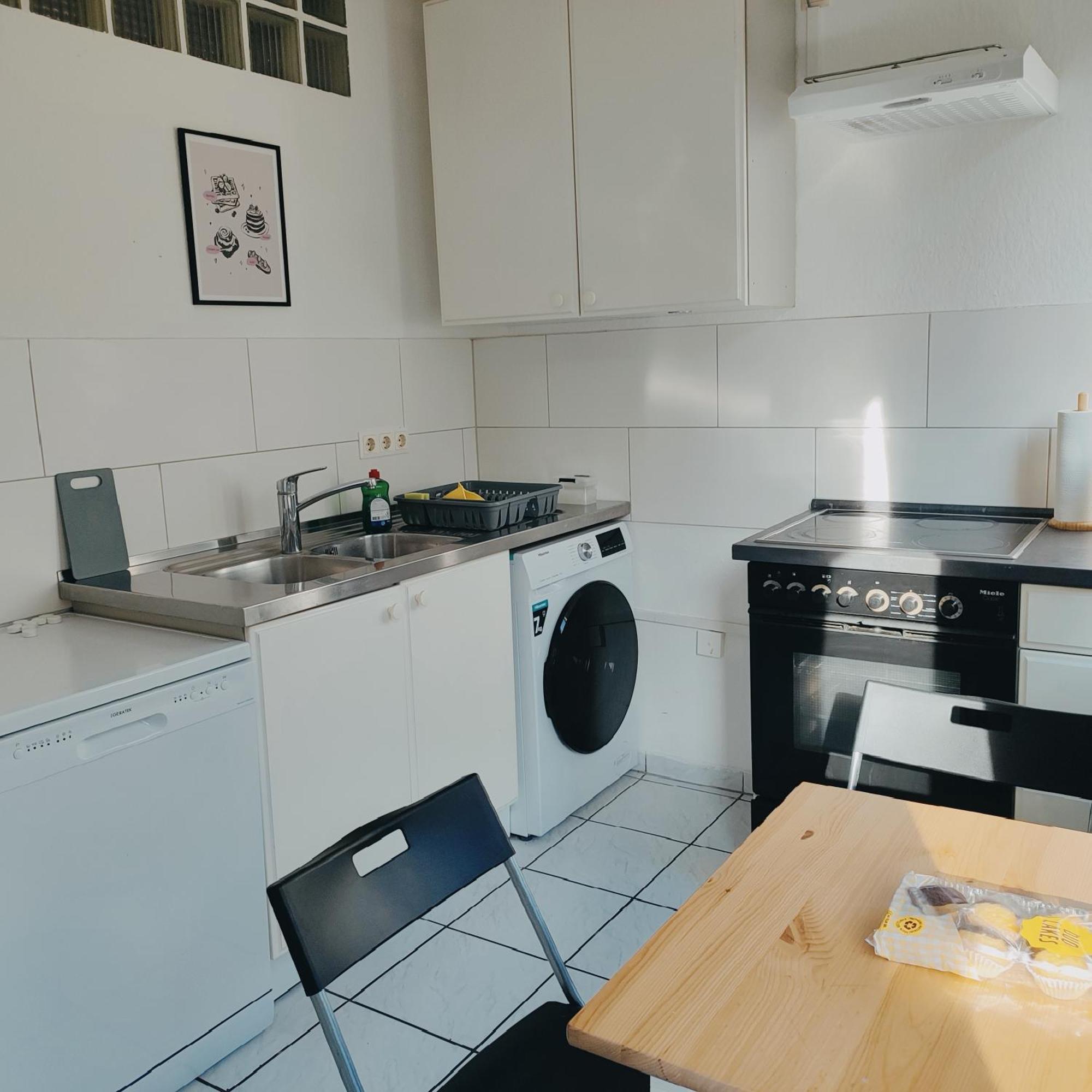 Ferienwohnung Monteurwohnung Messewohnung Duisburg Sued Grenze Duesseldorf 6 Personen Dış mekan fotoğraf