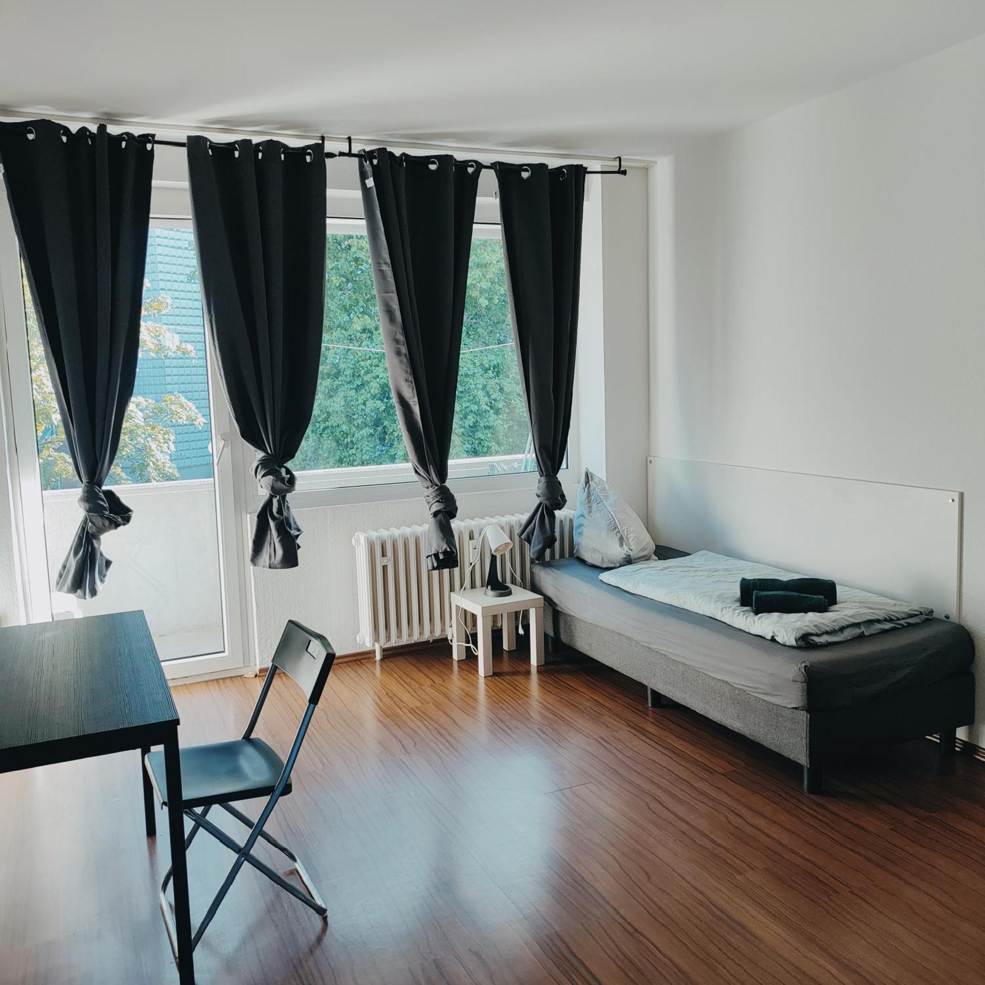 Ferienwohnung Monteurwohnung Messewohnung Duisburg Sued Grenze Duesseldorf 6 Personen Dış mekan fotoğraf