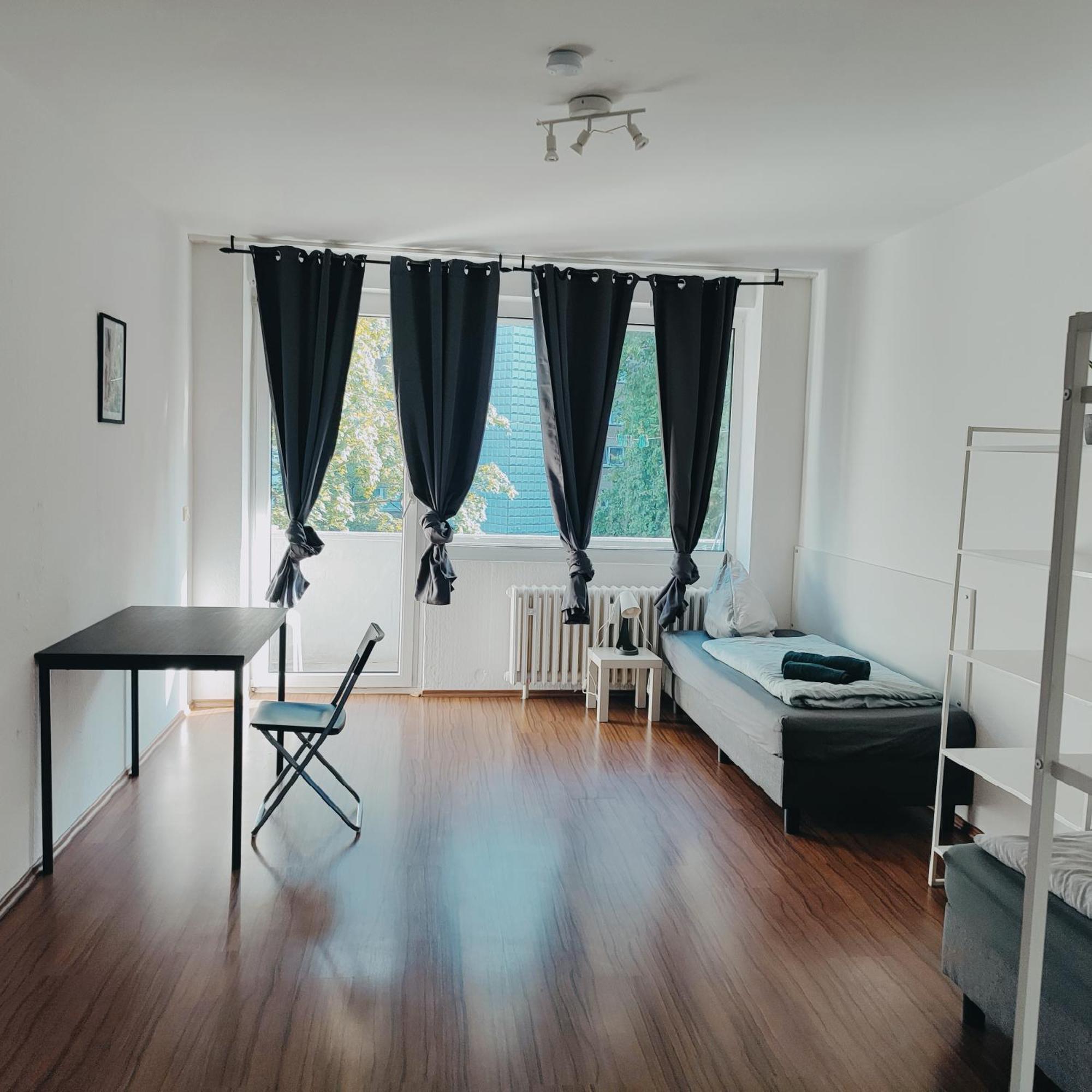 Ferienwohnung Monteurwohnung Messewohnung Duisburg Sued Grenze Duesseldorf 6 Personen Dış mekan fotoğraf