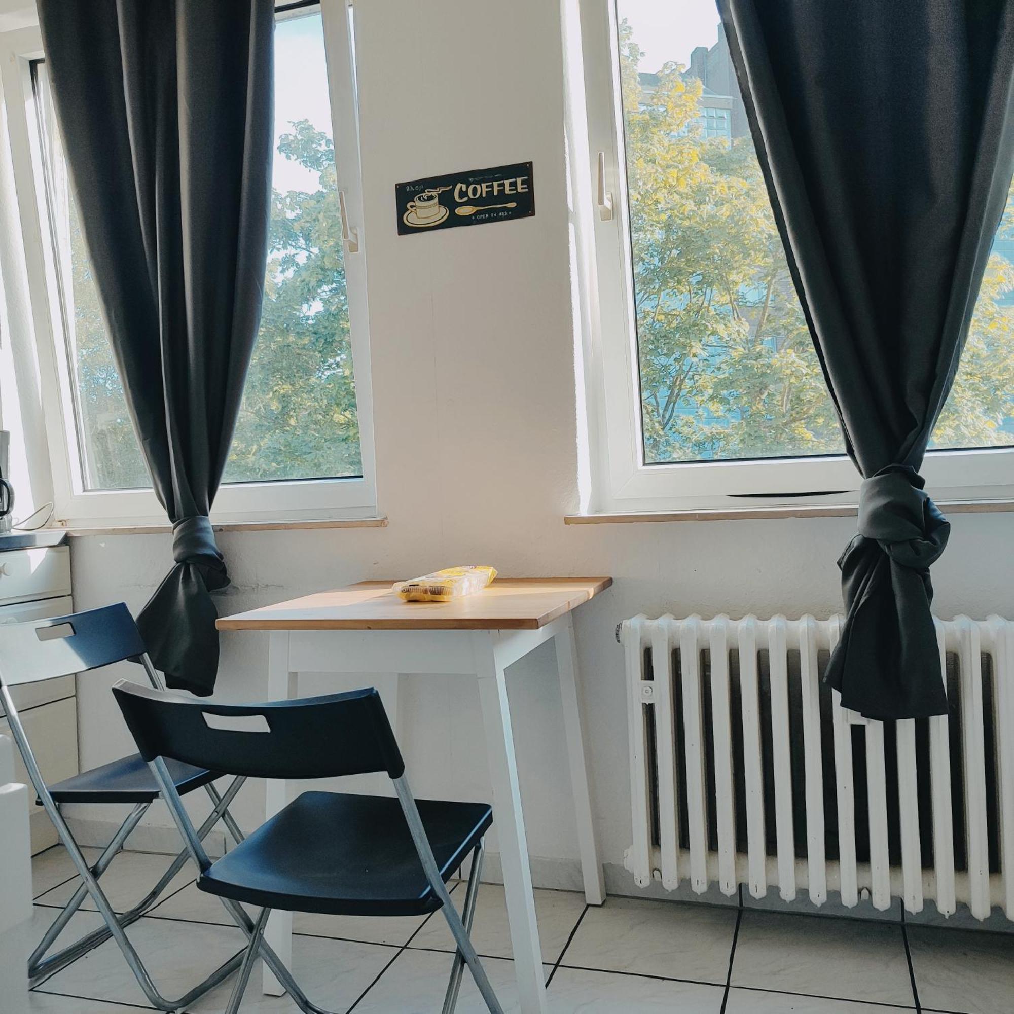 Ferienwohnung Monteurwohnung Messewohnung Duisburg Sued Grenze Duesseldorf 6 Personen Oda fotoğraf
